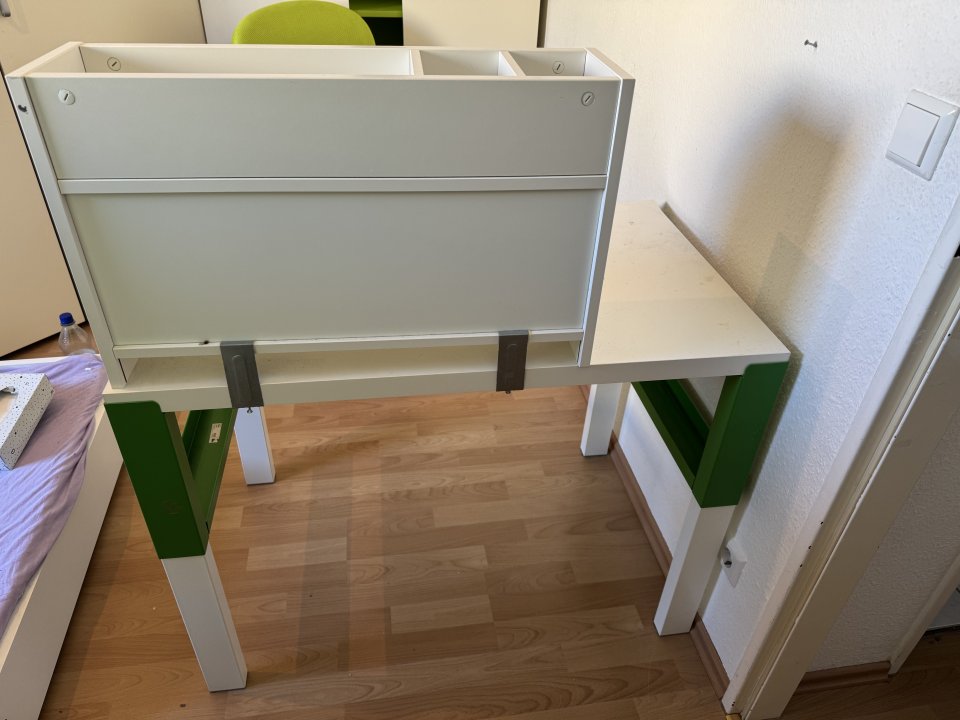 Schreibtisch Ikea grün weiß