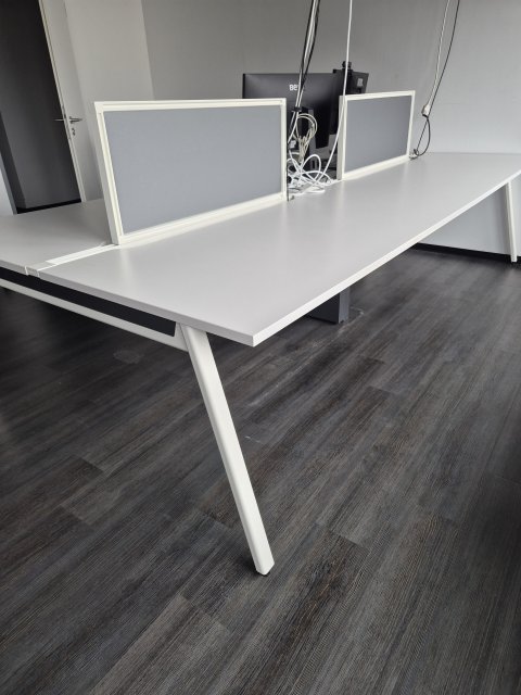 Schreibtischgruppe 11