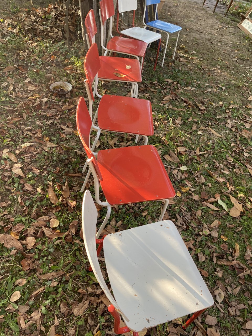 Tolle alte Stühle im Bauhausstil aus der DDR Zeit