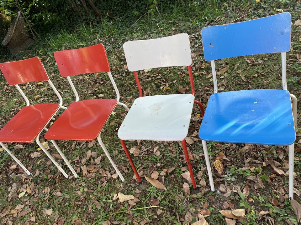 Tolle alte Stühle im Bauhausstil aus der DDR Zeit