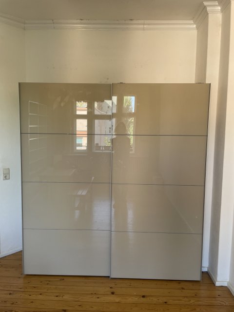 Schwebetüren Schrank 3
