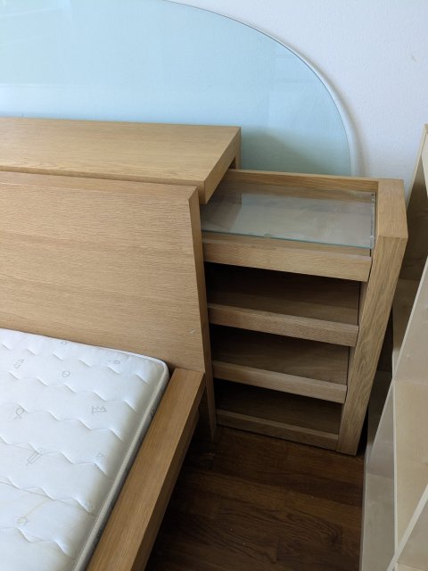 Doppelbett aus Eichenholz mit Kopfteil