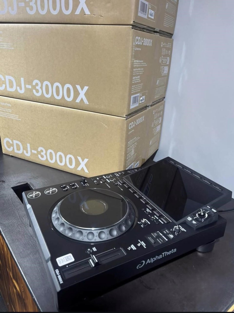 AlphaTheta XDJ-AZ, AlphaTheta OMNIS-DUO, Pioneer DJ OPUS-QUAD, Pioneer DJ XDJ-RX3, Pioneer XDJ-XZ, Pioneer DJ DDJ-FLX10, AlphaTheta DDJ-GRV6, Pioneer DDJ-1000, Pioneer DDJ-1000SRT, Pioneer DJ DDJ-REV7 DJ controller