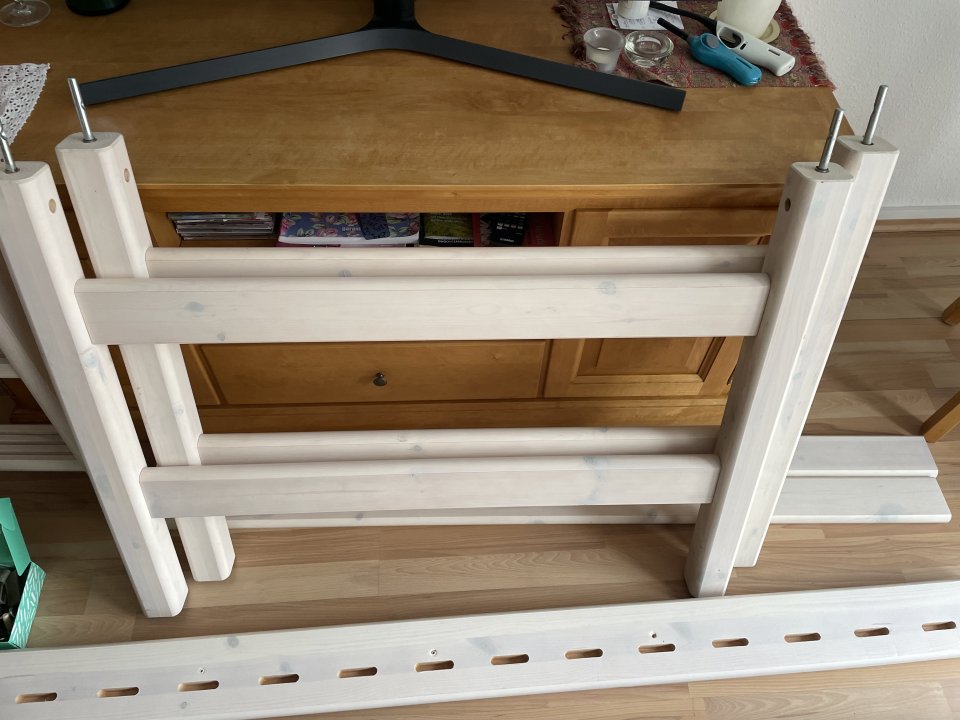FLEXA Hochbett / Jugendbett aus Holz – mit Prinzessinnen-Spielvorhängen und Zubehör